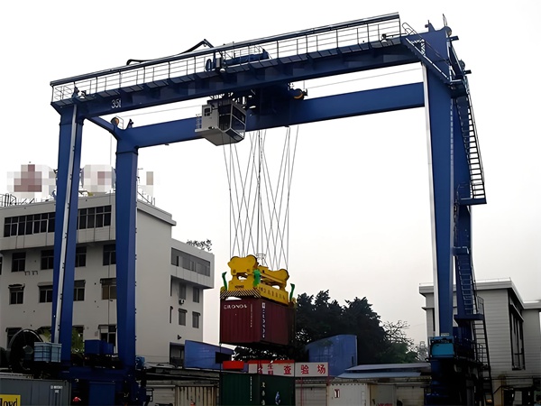 40噸輪胎式集裝箱龍門吊